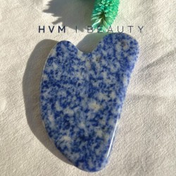 Sodalit Doğal Taş Gua Sha Kalp Kesim Yüz Masaj Taşı Sodalit Doğal Taş Gua Sha Kalp Kesim Yüz Masaj Taşı